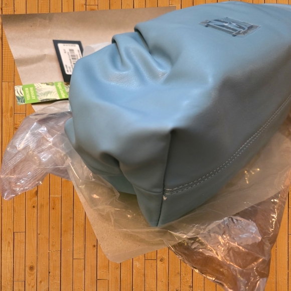 NWT Badgley Mischka Baby Blue Wrapped Frame Clutch Vegan Leather Evening Bag - Picture 6 of 11